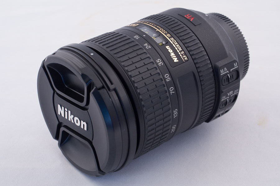 NIKON AF-S NIKKOR 18-200mm 3.5-5.6G ED DX VR