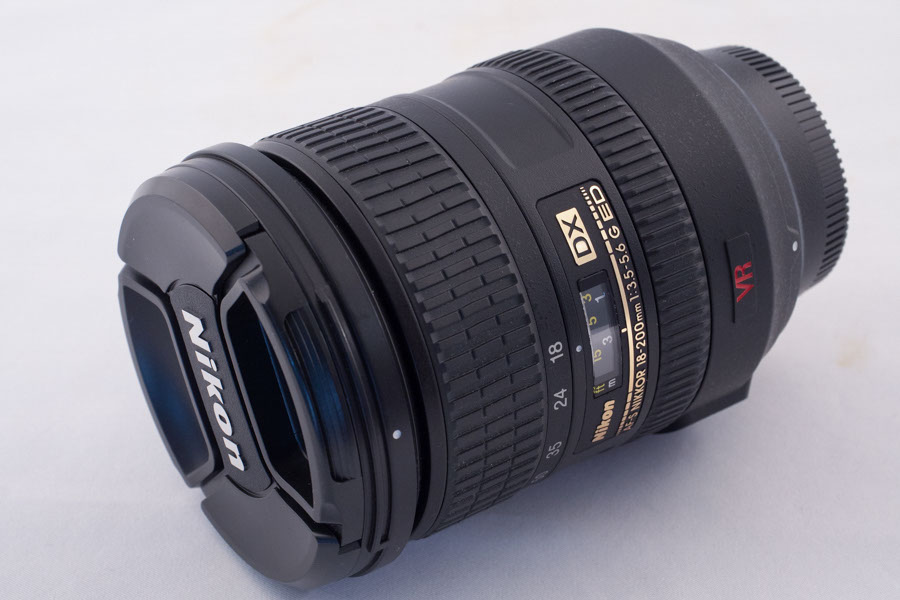 NIKON AF-S NIKKOR 18-200mm 3.5-5.6G ED DX VR