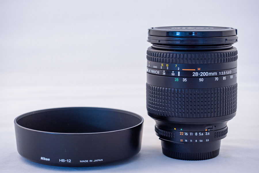 NIKON AF NIKKOR 28-200mm 3.5-5.6D
