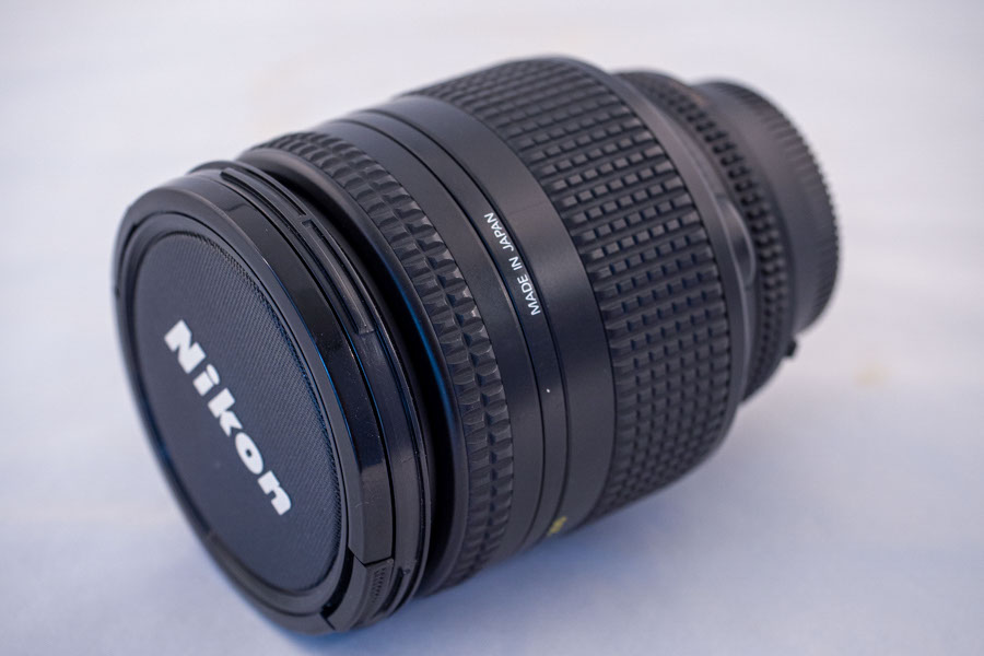 NIKON AF NIKKOR 28-200mm 3.5-5.6D