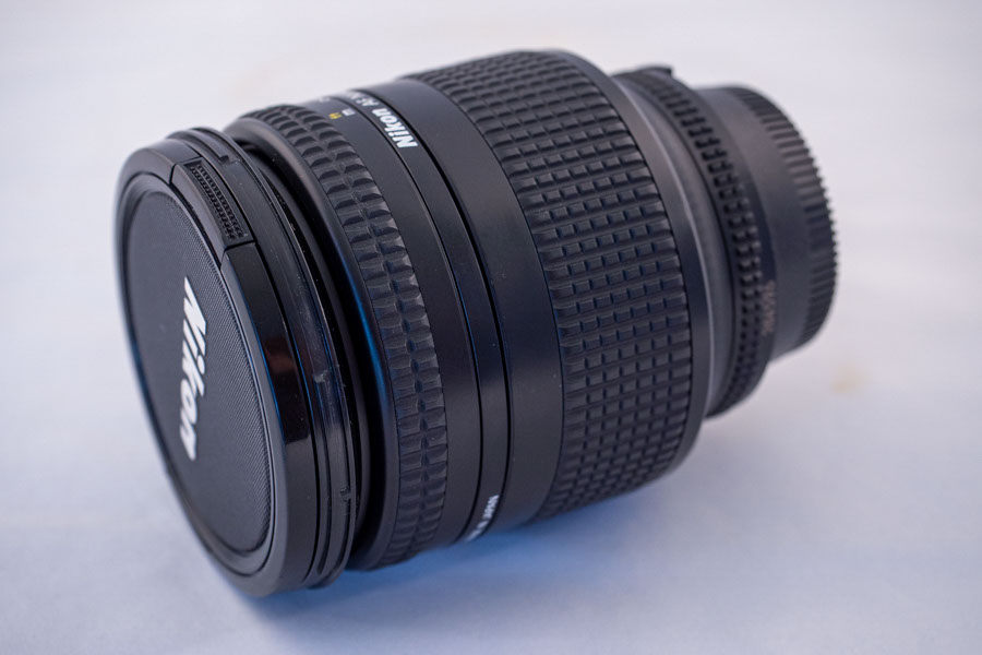 NIKON AF NIKKOR 28-200mm 3.5-5.6D