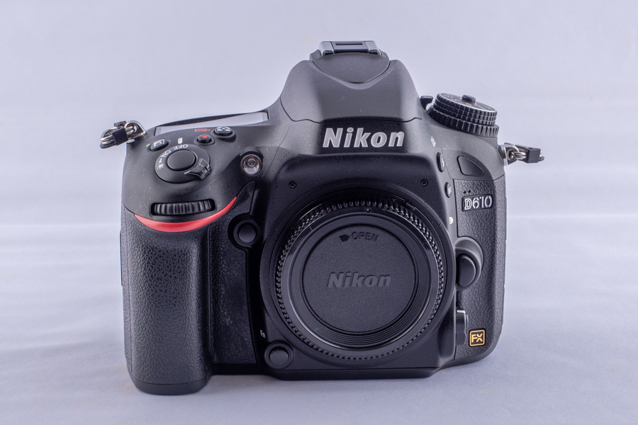 NIKON D610