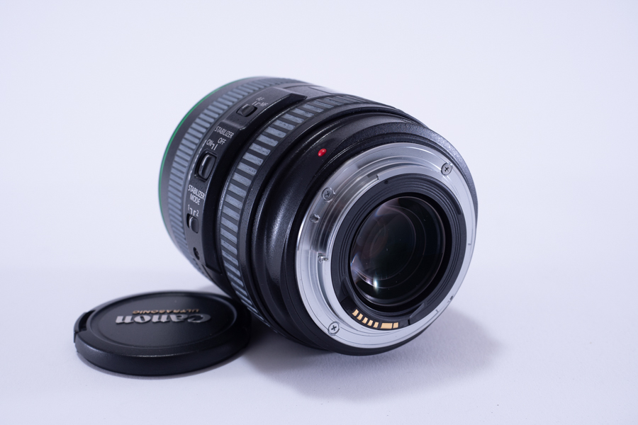 CANON EF 70-300mm F4.5-5.6 DO IS