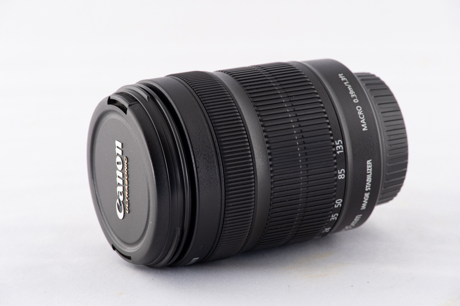 CANON EF-S 18-135mm 3.5-5.6 IS STM