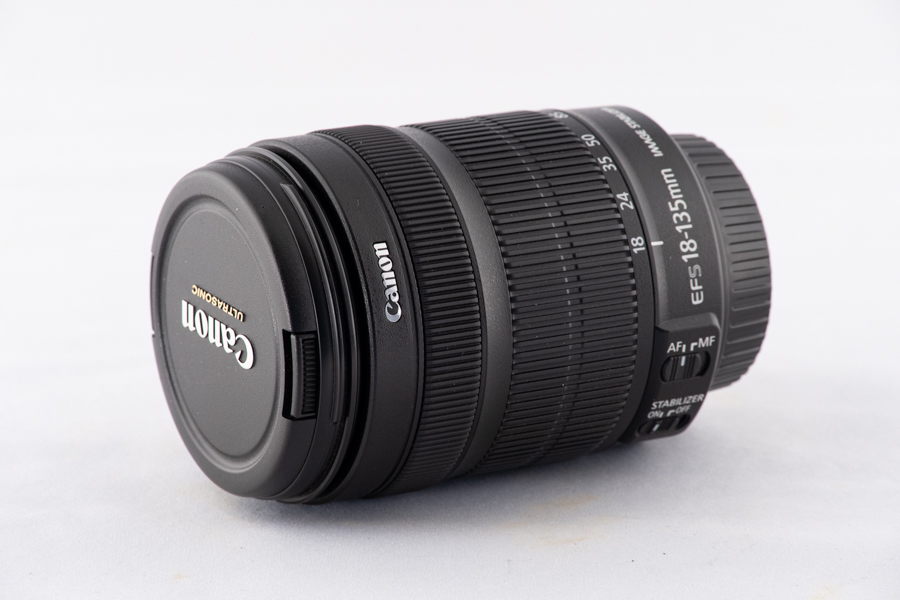 CANON EF-S 18-135mm 3.5-5.6 IS STM