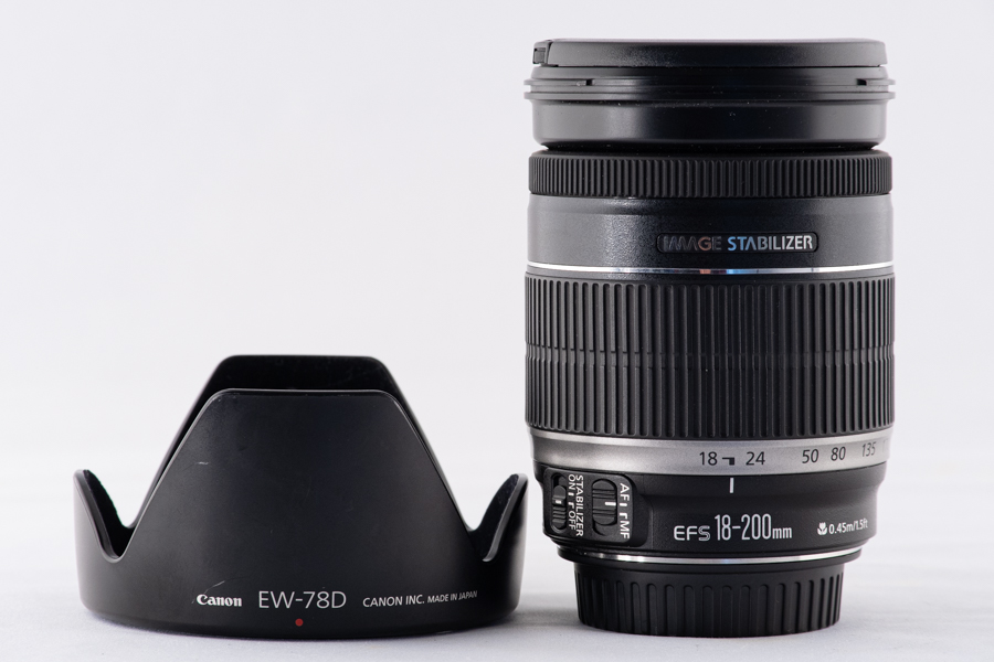 CANON EF-S 18-200mm 3.5-5.6 IS 