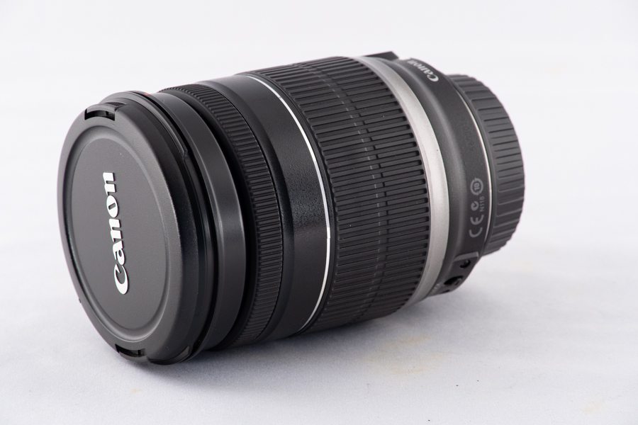 CANON EF-S 18-200mm 3.5-5.6 IS