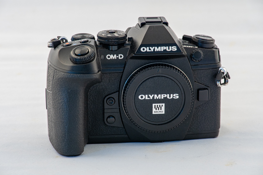 OLYMPUS E-M1 Mark2 バッテリーグリップHLD-9付