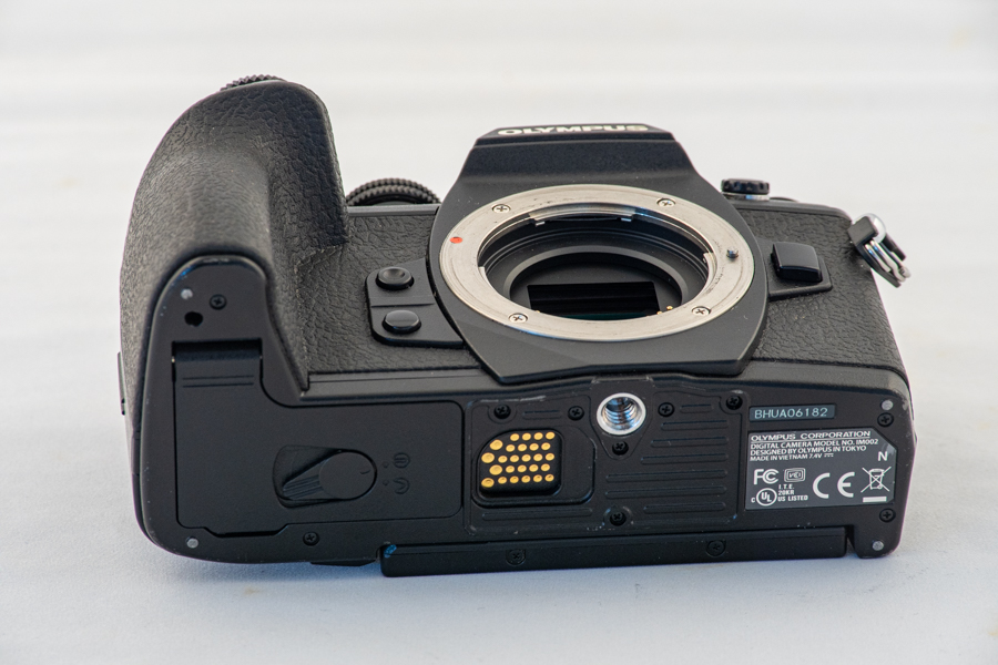 OLYMPUS E-M1 Mark2 バッテリーグリップHLD-9付
