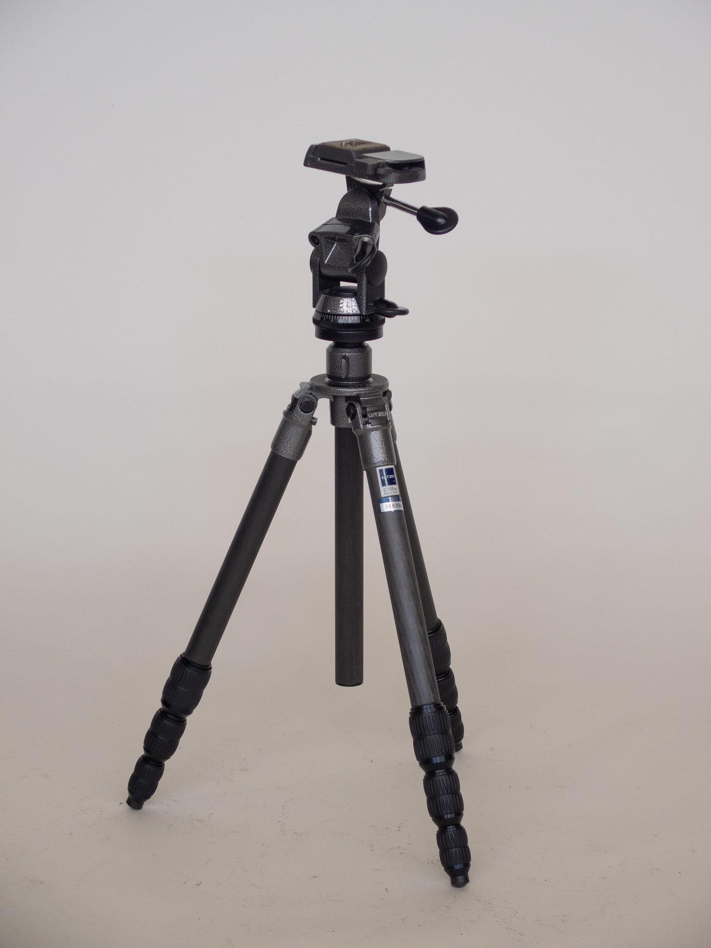 三脚　GITZO G1128三脚
