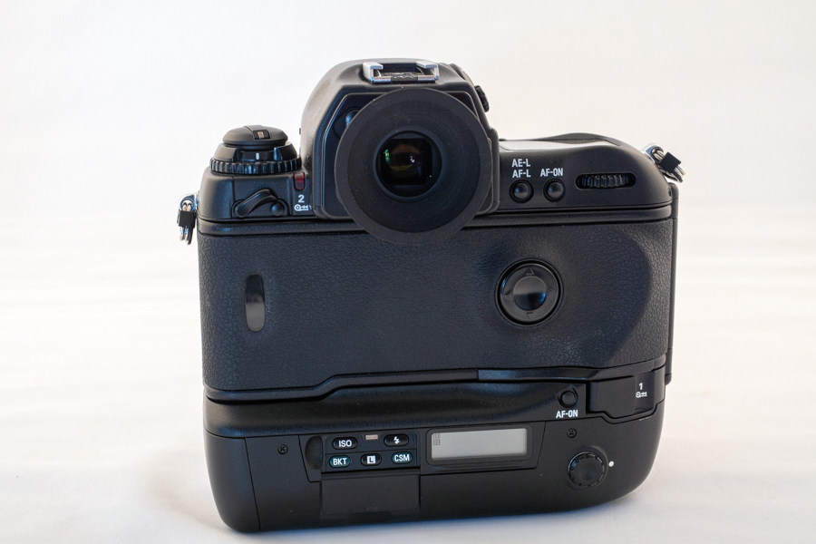 NIKON F5