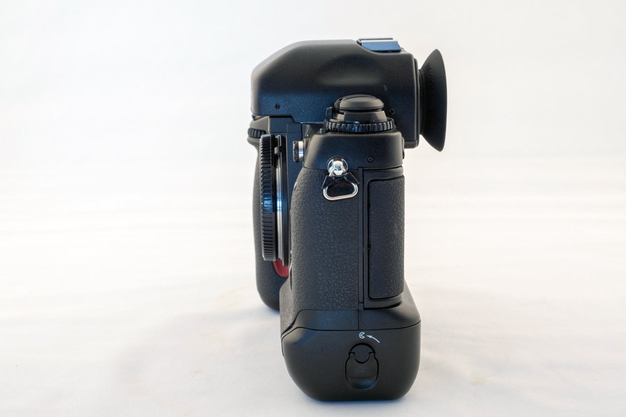 NIKON F5