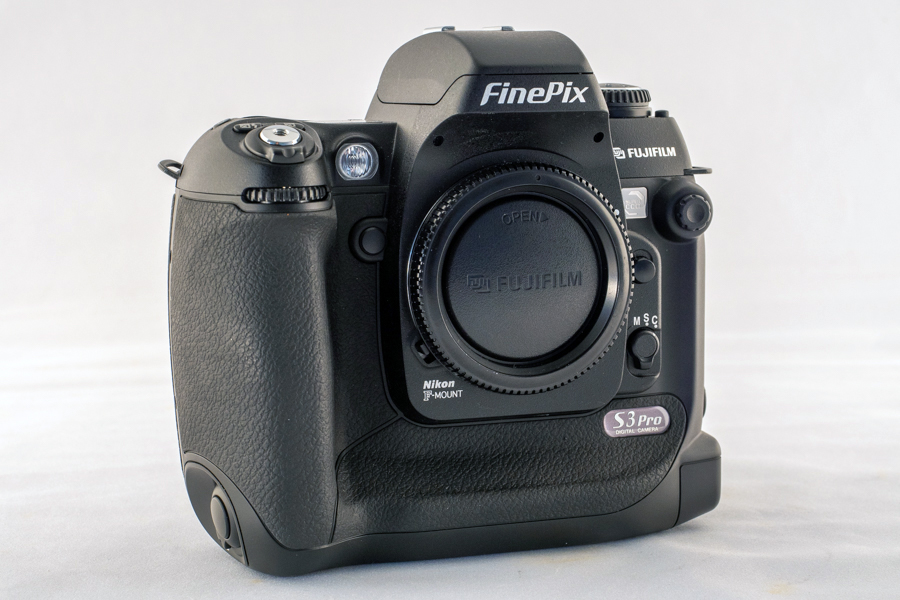 FUJI S3PRO